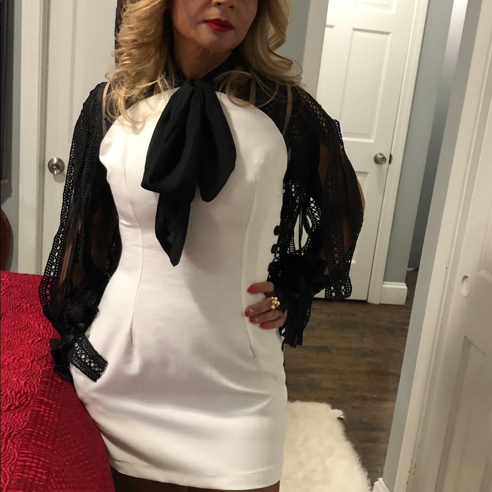 Dress - Picture 5 of 5